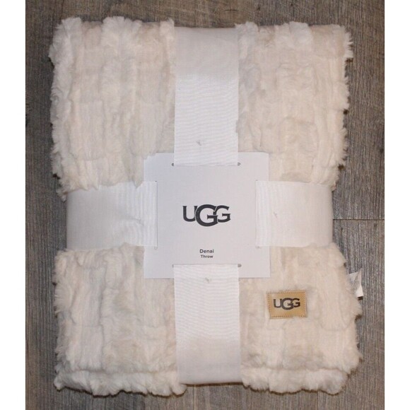 UGG Denai Plush Carved Faux Fur‎  50" x 70" Throw Blanket NEW! Off White - Picture 1 of 4